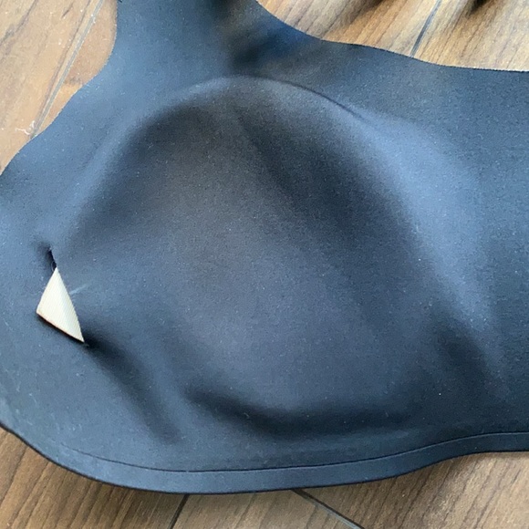 Lululemon Laser Cut Bra - Picture 7 of 7